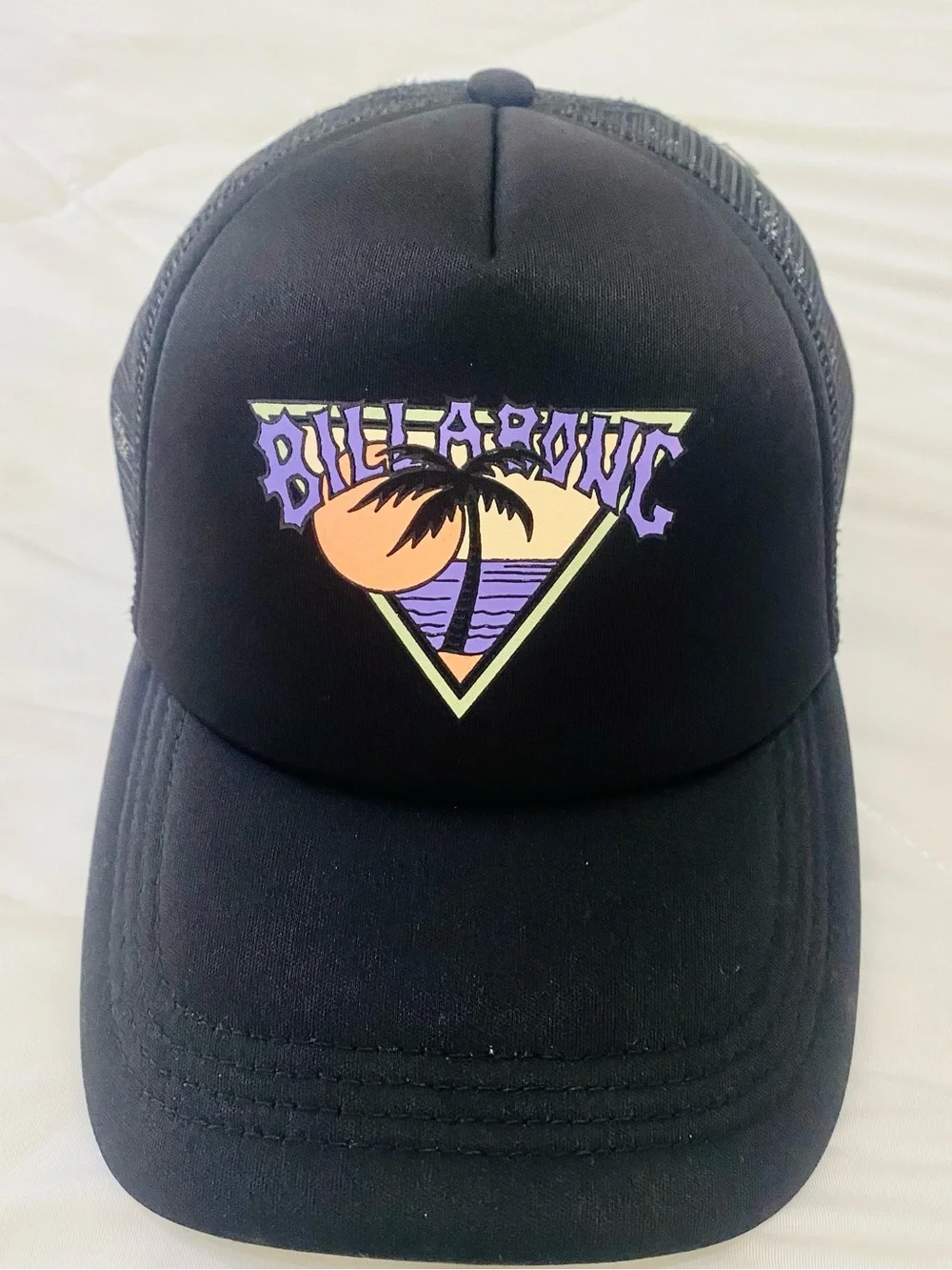 Billabong Trucker Hats Vintage ⭐️ Pink/ Black Set (2)